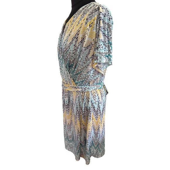 Jessica Simpson Muti-Colored Faux Wrap Dress V Neck Chain Accent, Size 12 - Picture 3 of 11